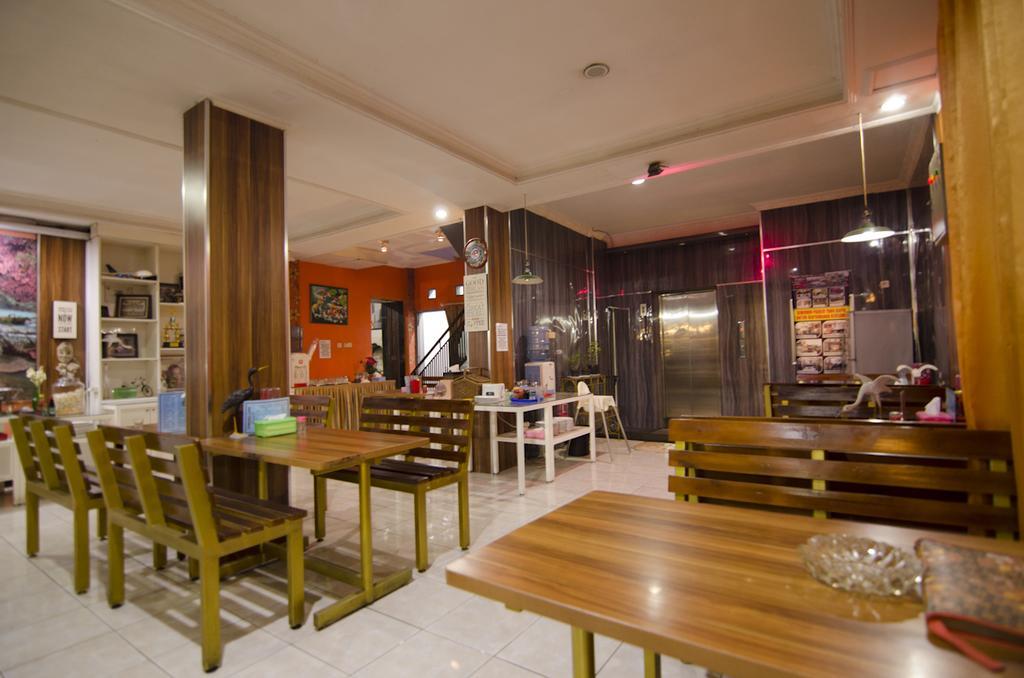 Guest House Salon Fora Gegerkalong Setiabudhi Bandung Kültér fotó