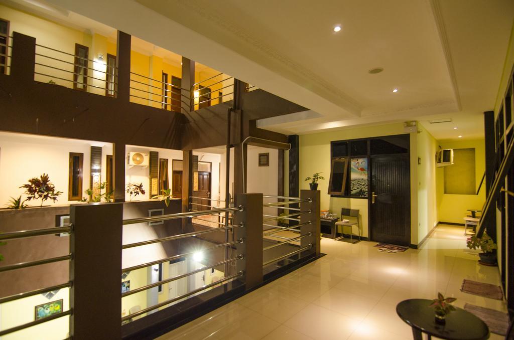 Guest House Salon Fora Gegerkalong Setiabudhi Bandung Kültér fotó